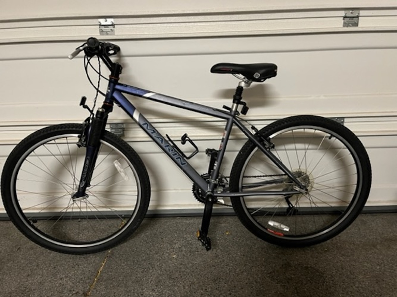 Rent Schwinn 700c Men s Pathway Multi Use Bike S3040WMA from Anthony M for 9.71 17 day