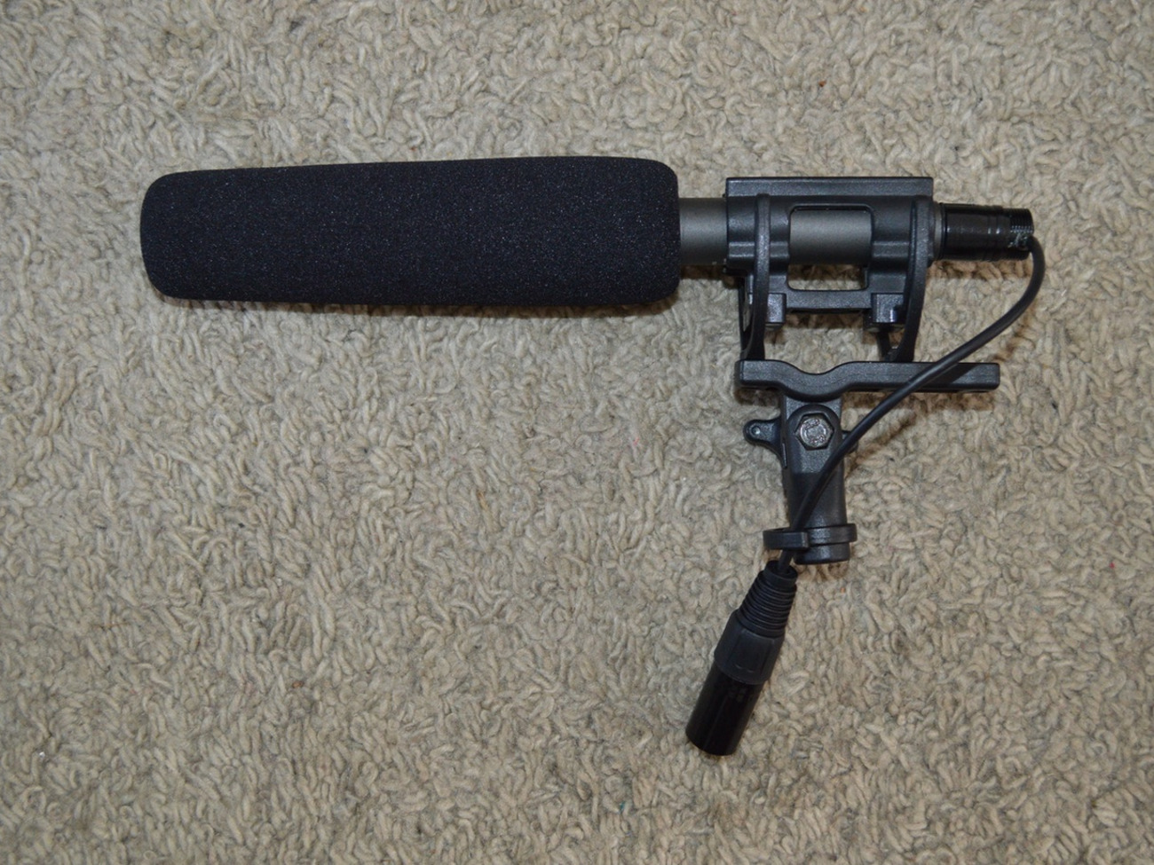 M/s stereo shotgun microphone
