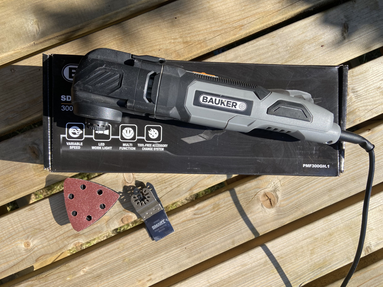 Bauker multi tool  corded 