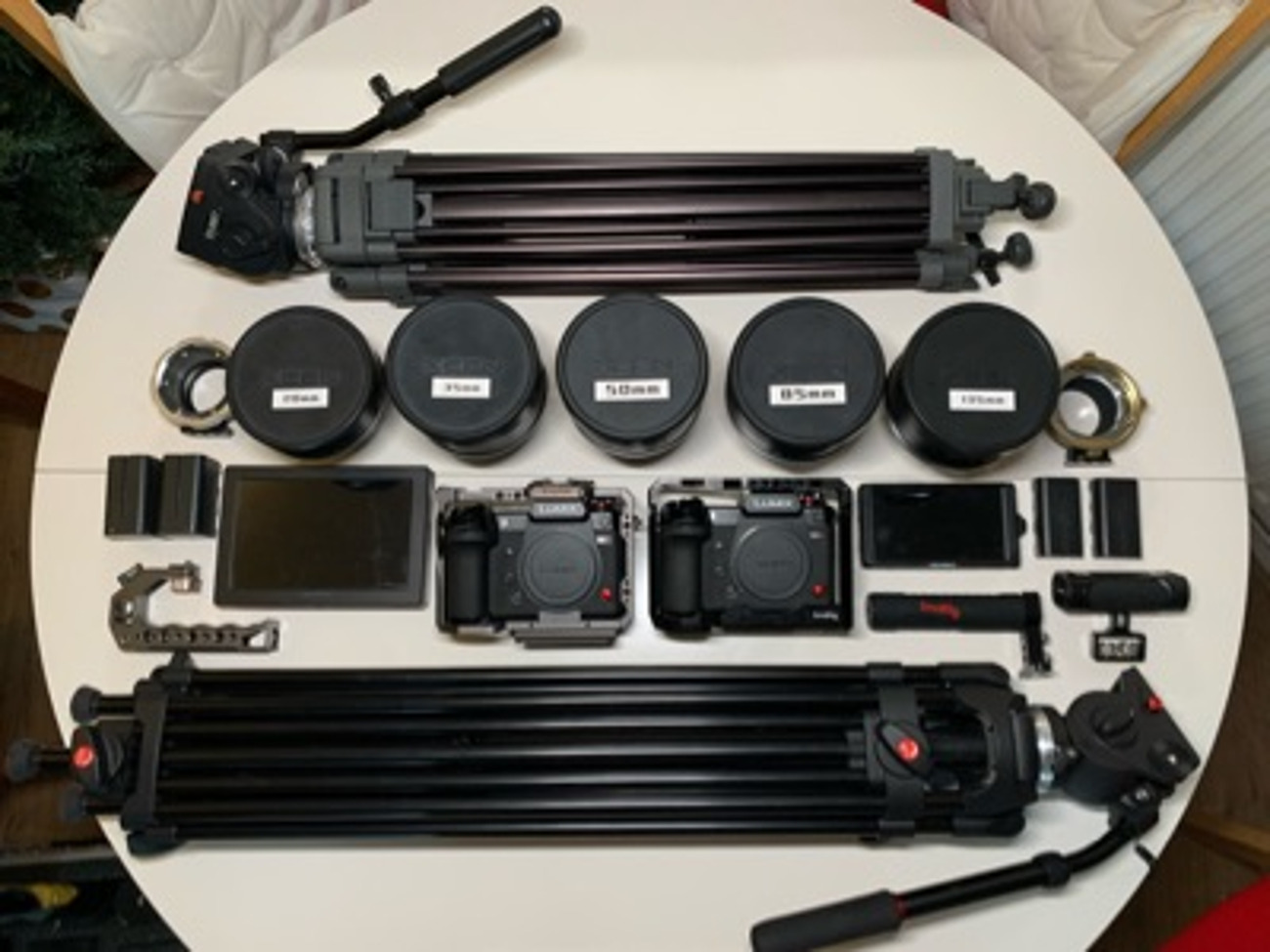 Multicam tripod bundle 2 x lumix s1h + 5 prime lenses