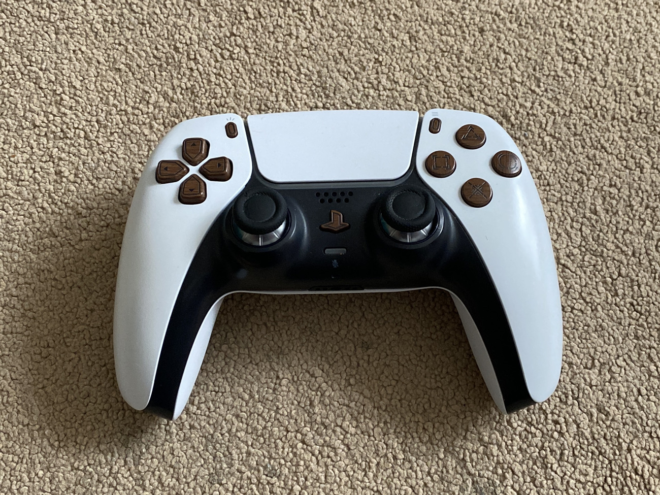 Multi-color ps5 controler