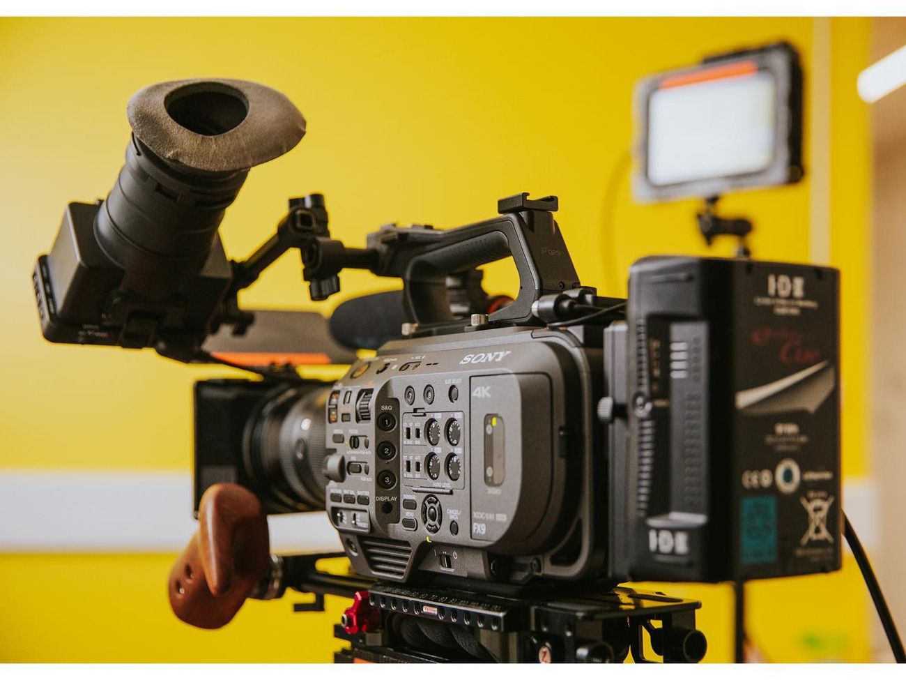 Ѕоnу рхw-fх9 camera