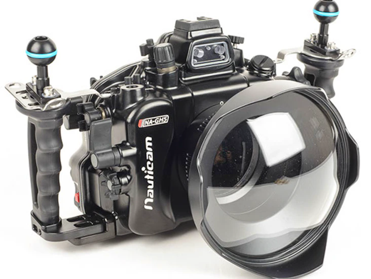 Na-gh5 nauticam underwater housing, 200mm glass dome & lumix 7-14mm f4 asph.