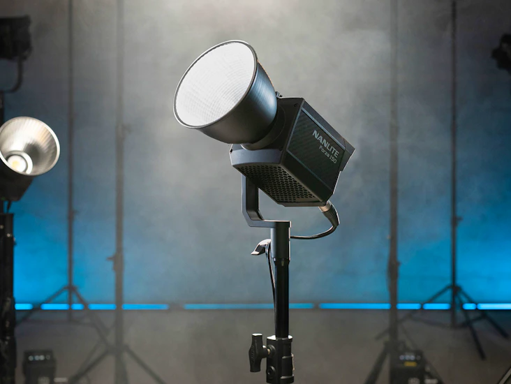 Nanlite forza 150 cine lighting package (aputure)