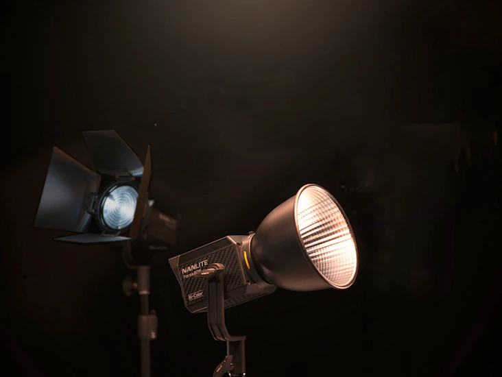 Nanlite forza 60b (bi-colour) cine lighting package (aputure)