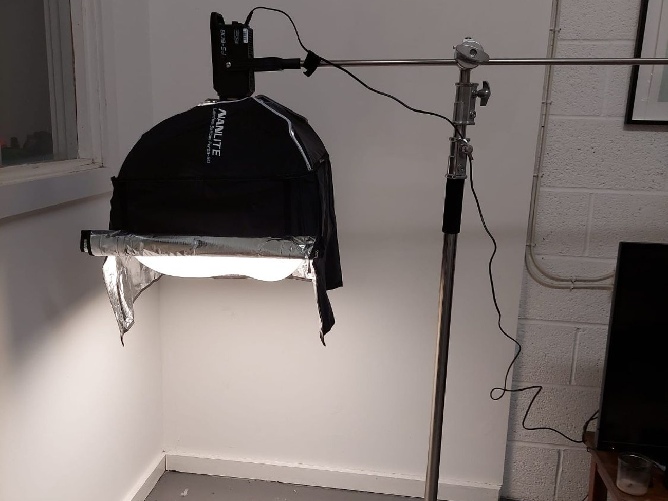 Nanlite fs-60b with lantern kit