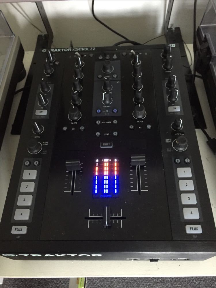 Native instruments traktor z2