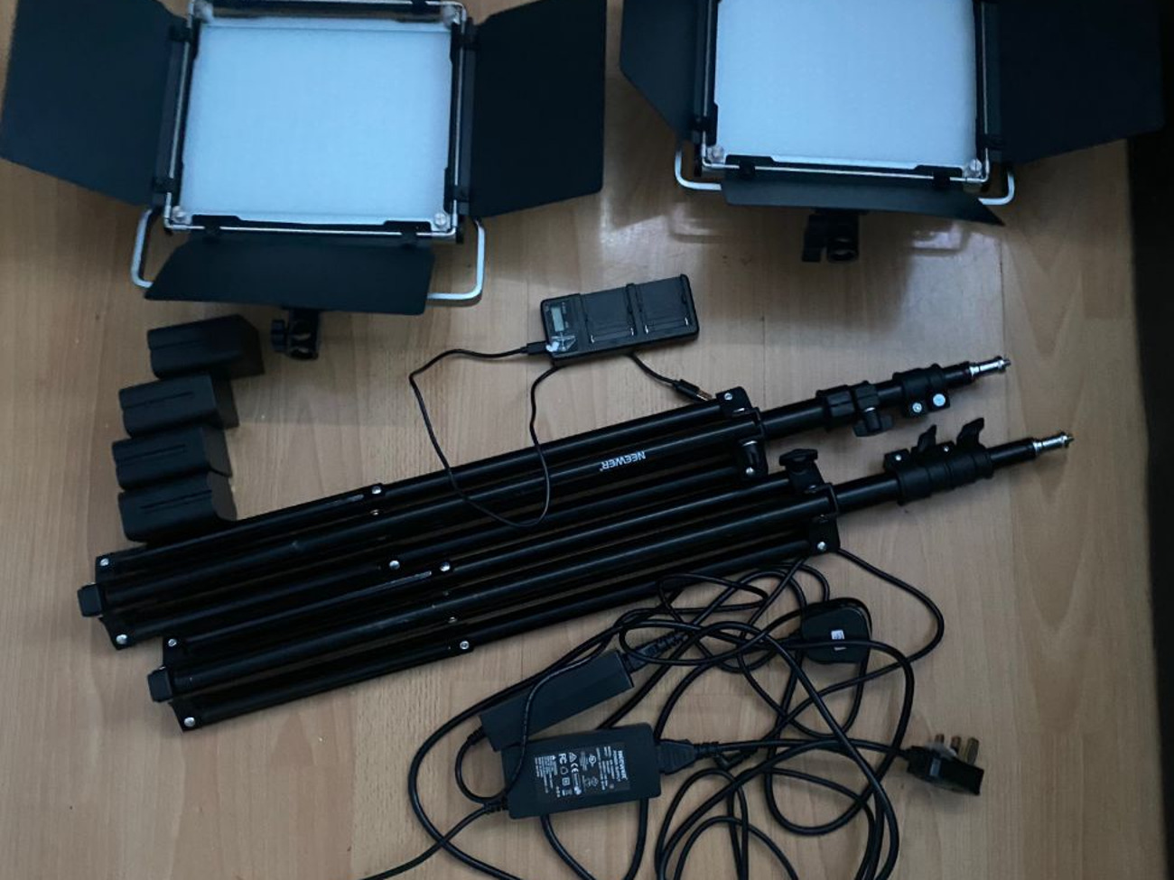 Rent Neewer 2 Packs 530 RGB Led Light From Nicholas F, Ravensbury ...