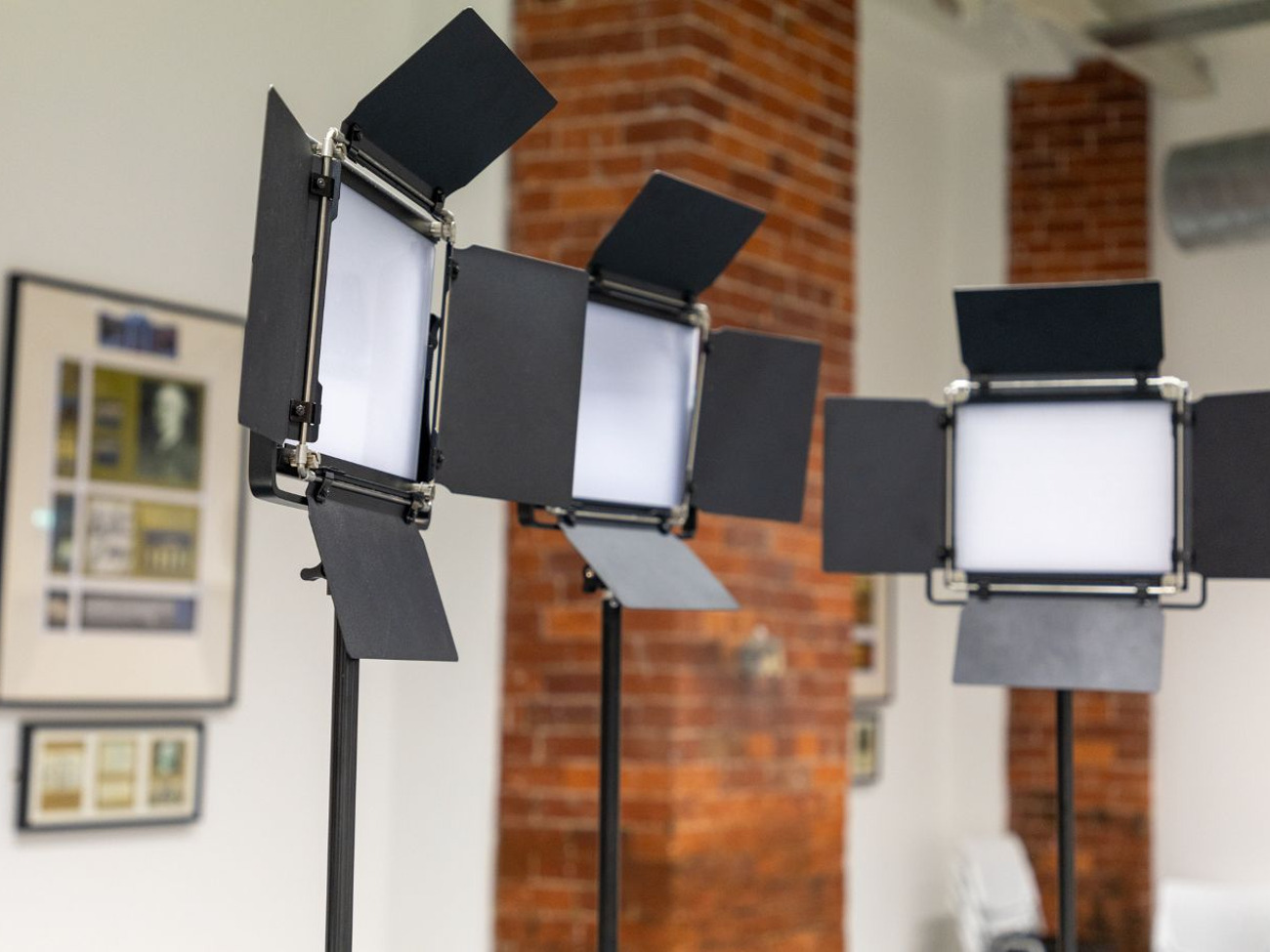 Bi-colour 660 led video panel lights x 3