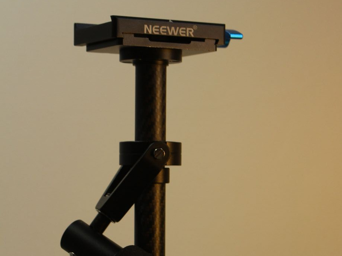Neewer carbon fiber 24"/60cm handheld stabiliser
