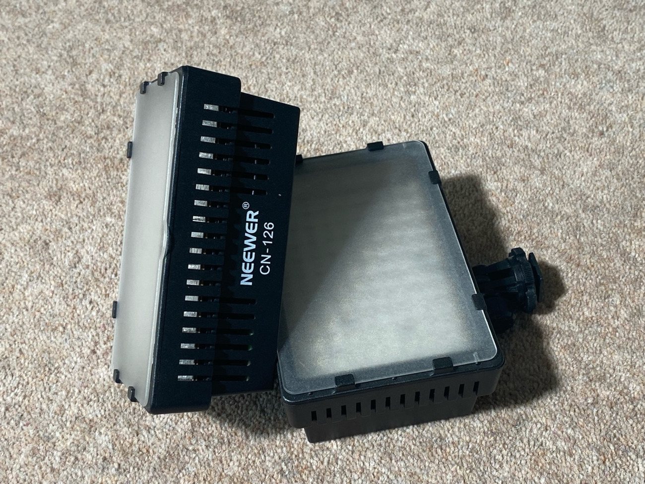 Neewer small led battery powered lights 