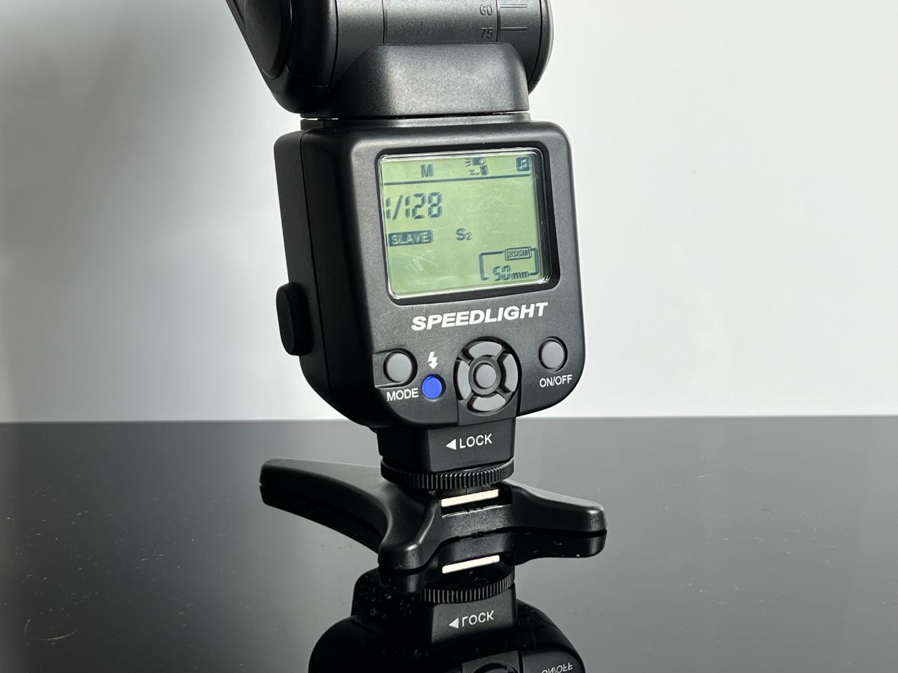 Neewer speedlight nw 620 external flash for dslr/mirrorless