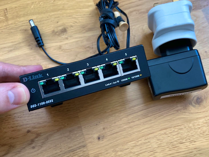 Gigabit network switch