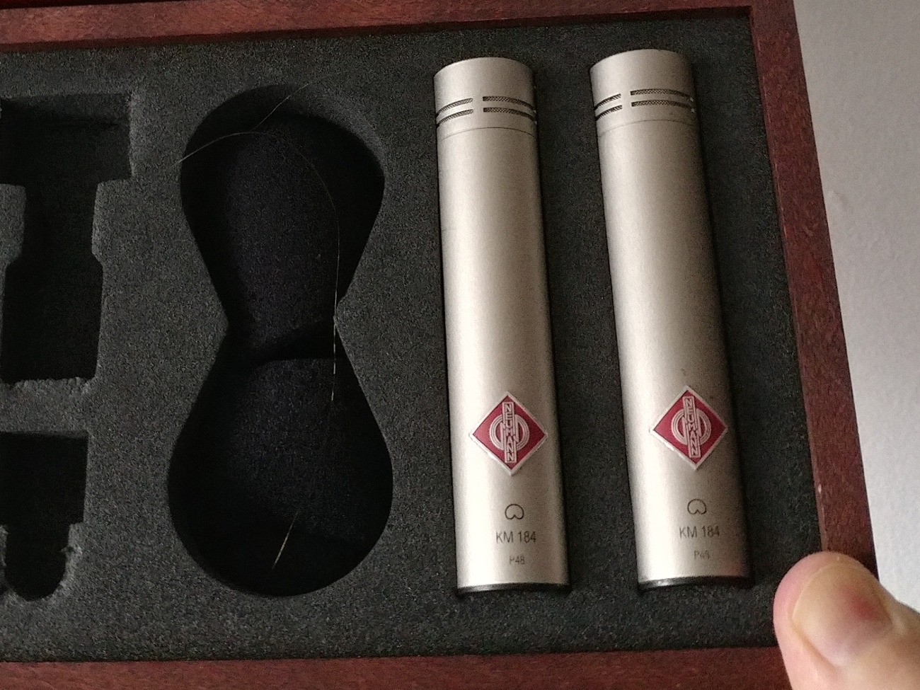 Neuman km 184 pair