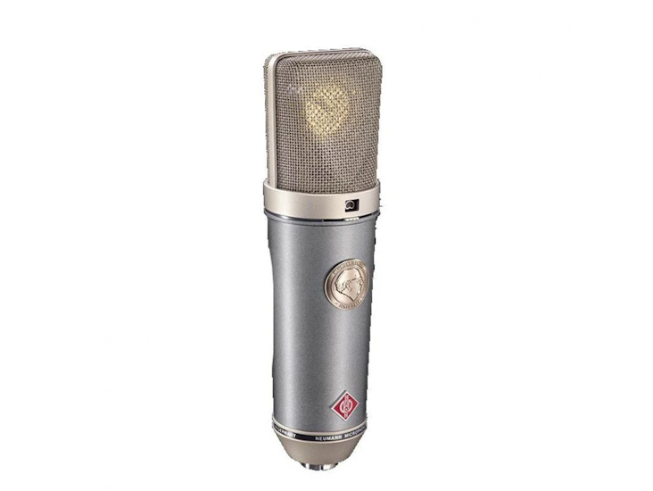 Neumann tlm67 microphone