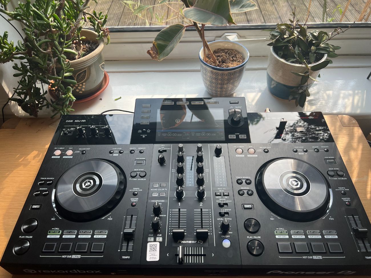 Pioneer xdj—rr all in one & case