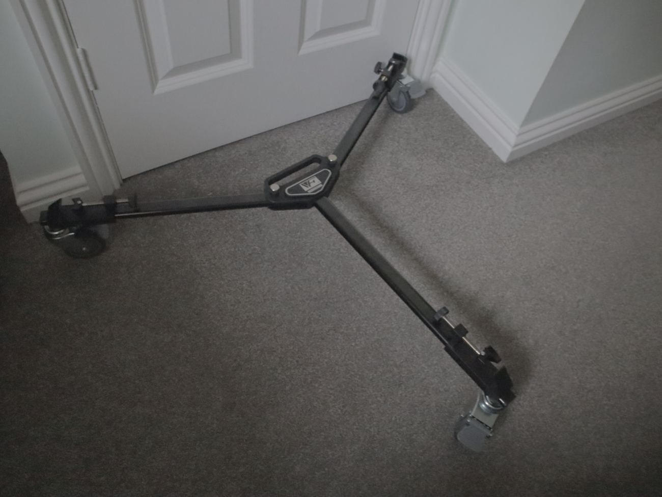 New wt600 universal professional foldable tripod dolly