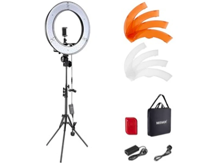 Newer 18inch ring light and accessories