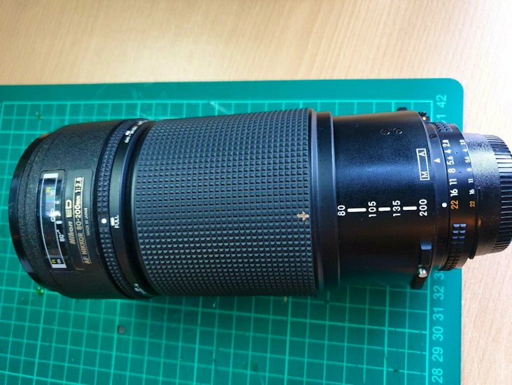 Nikon 80-200mm f2.8 af nikkor lens