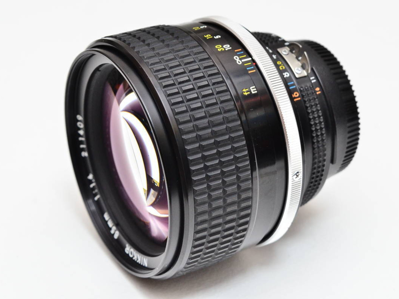 Nikon 85mm 1.4 (declicked) with follow focus ring