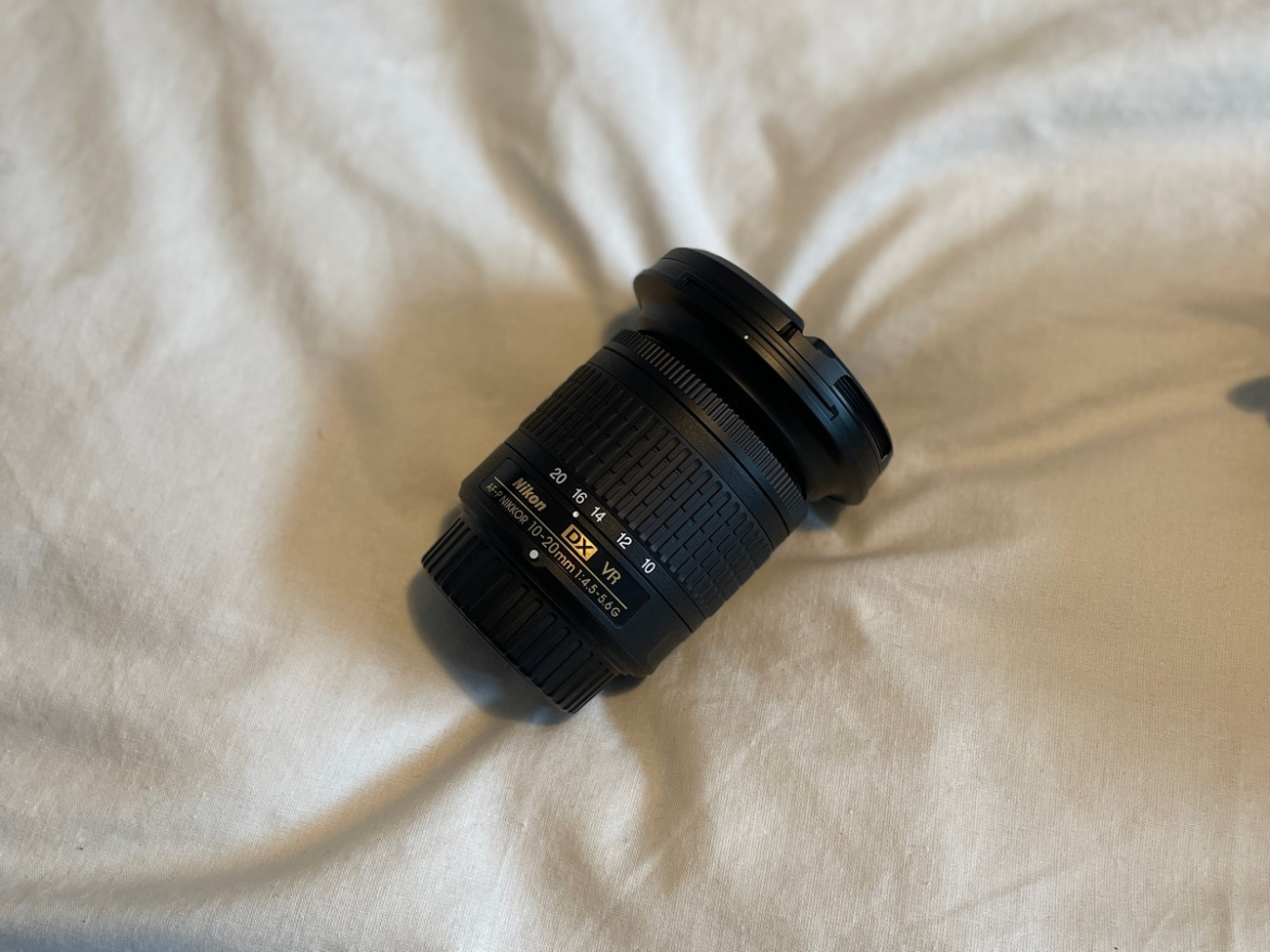 Nikon af-p dx nikkor 10-20mm f/4.5-5.6g vr lens (wide lens)
