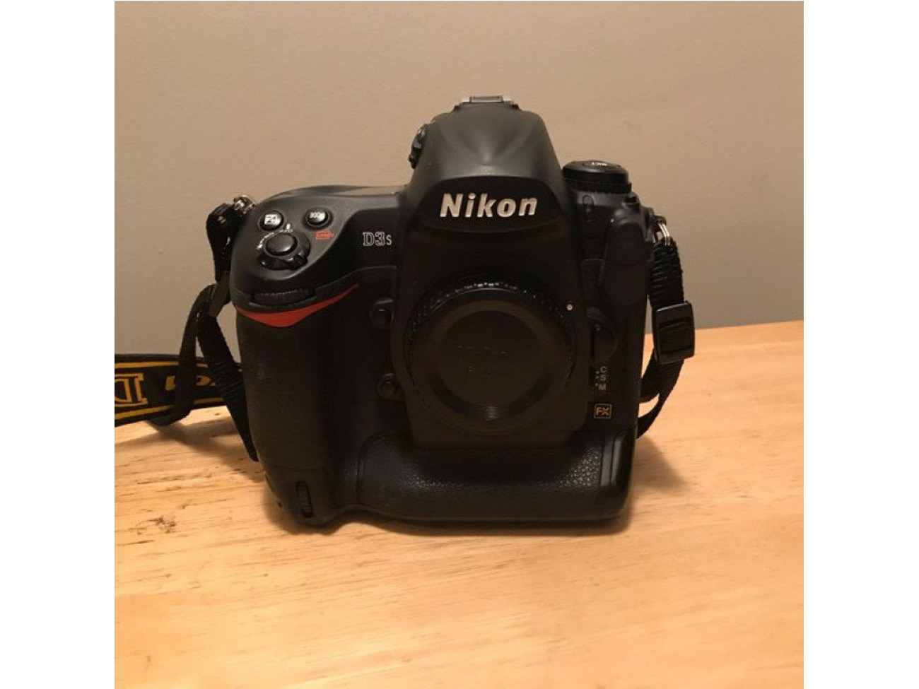 Nikon d3 camera