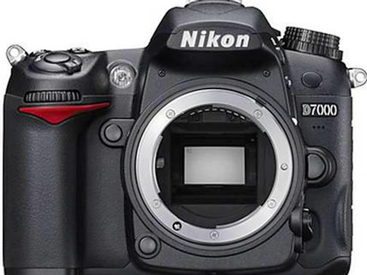 Nikon d7000 (body only)