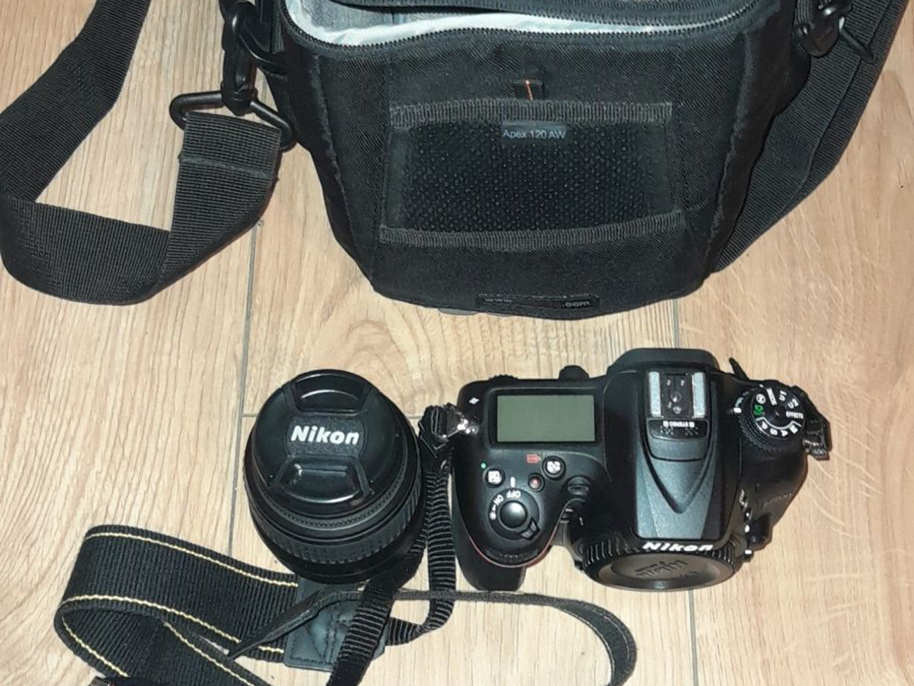 Nikon d7200 with zoom lens (18-55mm f/3.5-5.6g ed af-s dx)