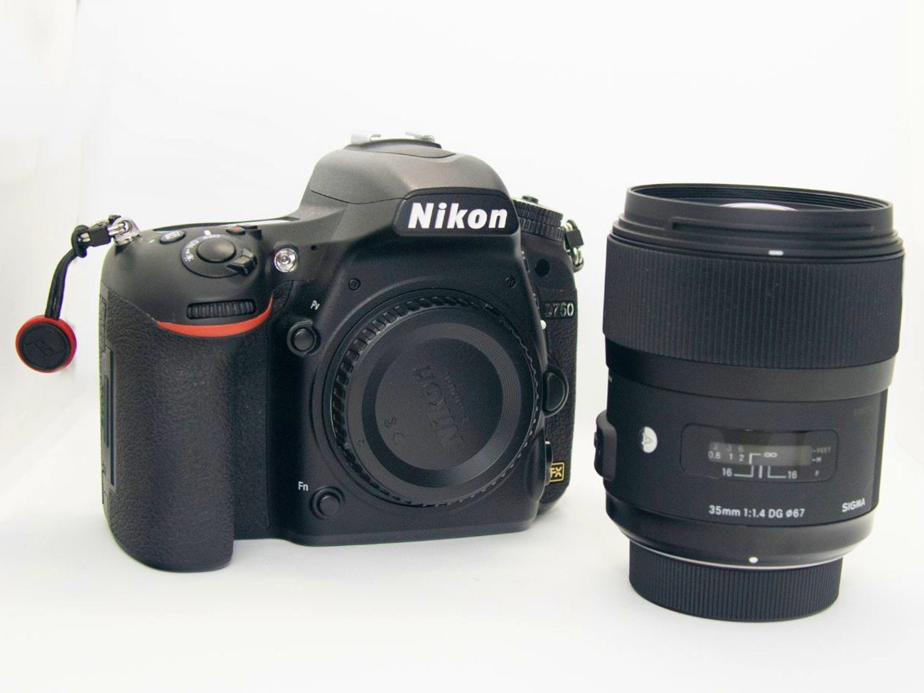 Nikon D750 Sigma 35mm Art Sigma Selling 50mm DG HSM Art