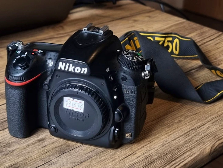 Nikon d750 dslr camera body
