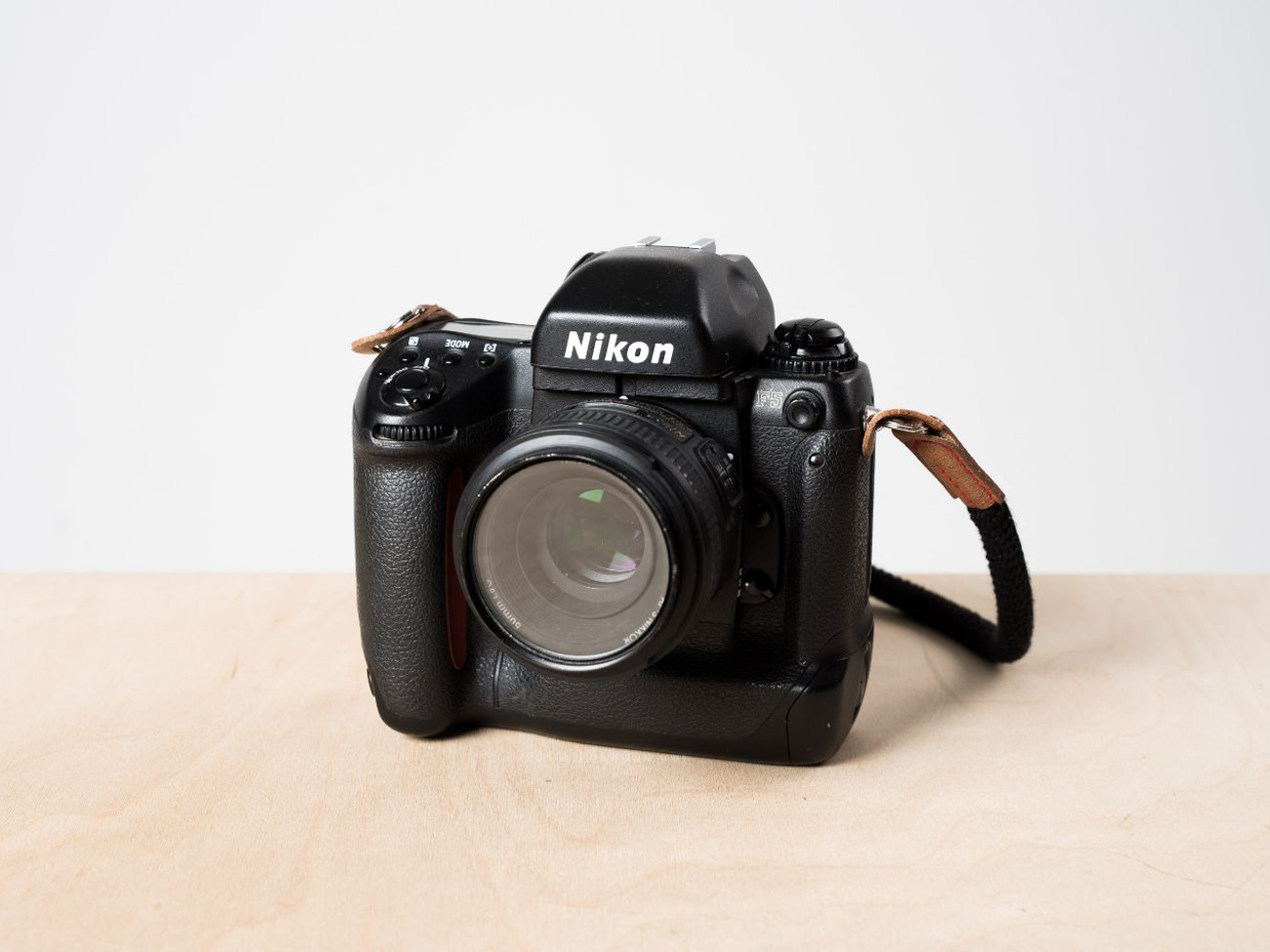 Rent Nikon F5 with 50mm Lens 35mm Film Camera from Jonno