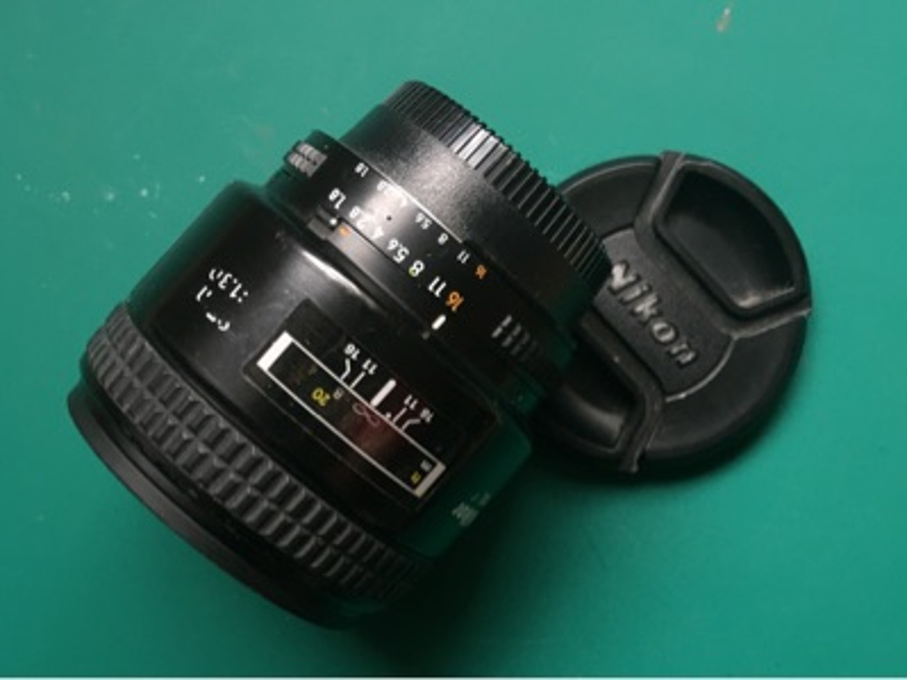 Nikon nikkor 85mm f 1.8