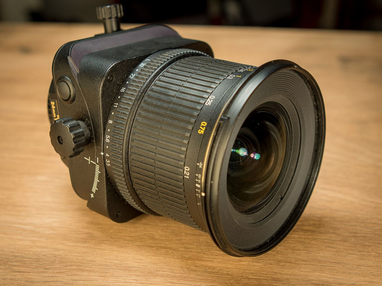 Nikon tilt shift (with optional canon mount)