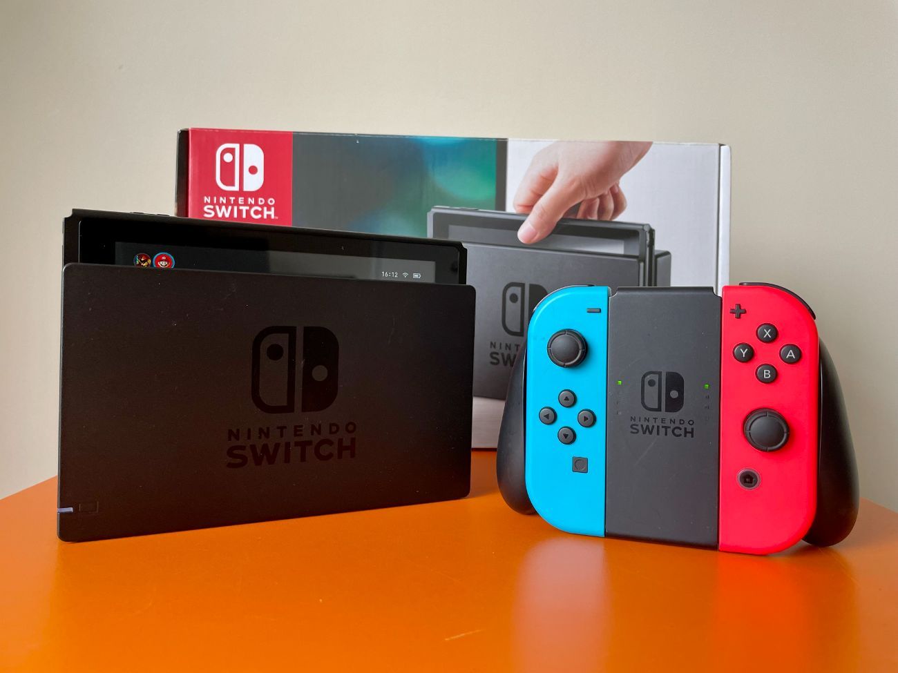 Nintendo switch with 2 pro controllers and 15 games