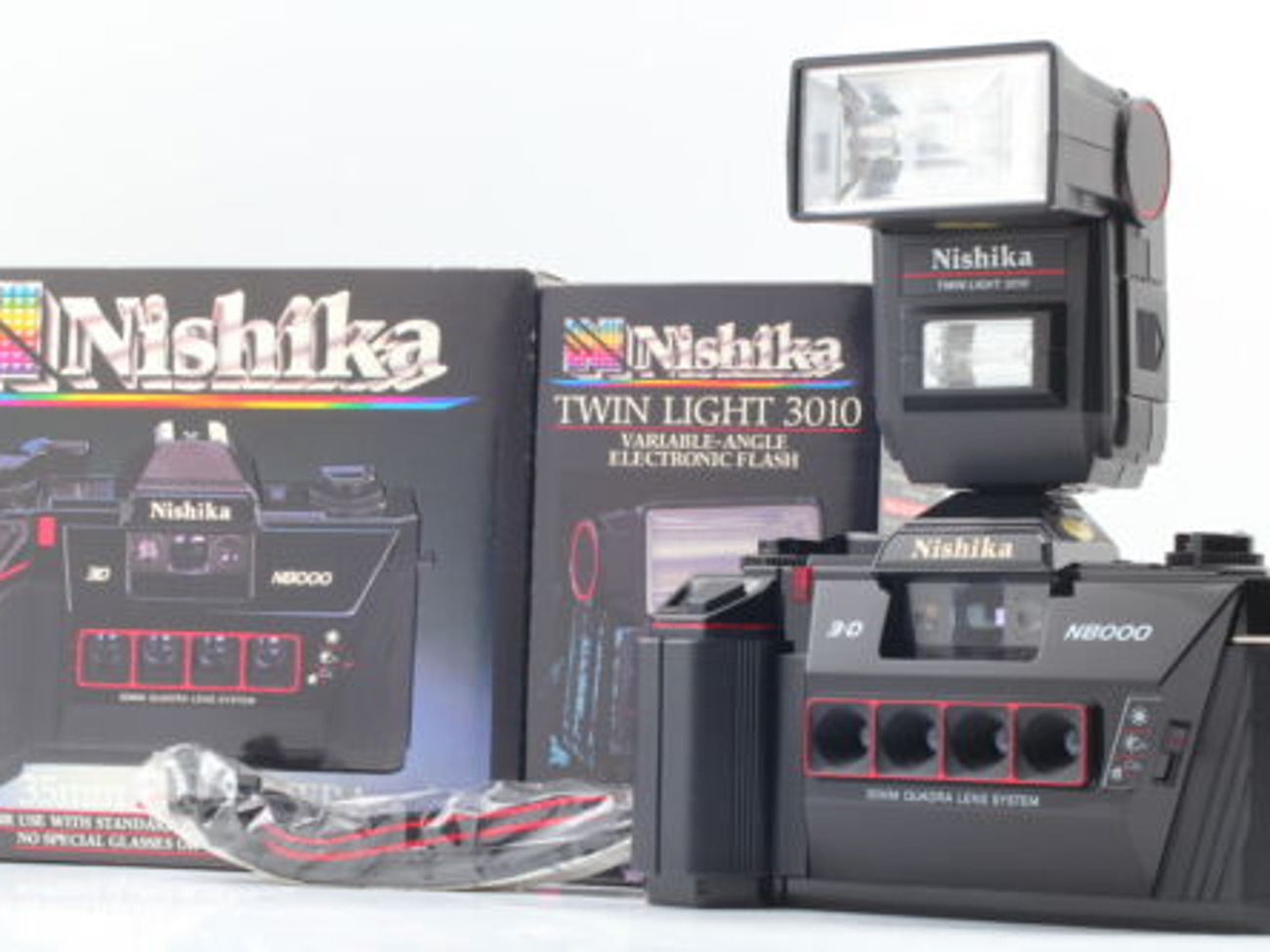 Nishika N8000 3DカメラとTwin Light 3010 Rent Nishika N8000 plus flash , 35mm film camera from Scott H