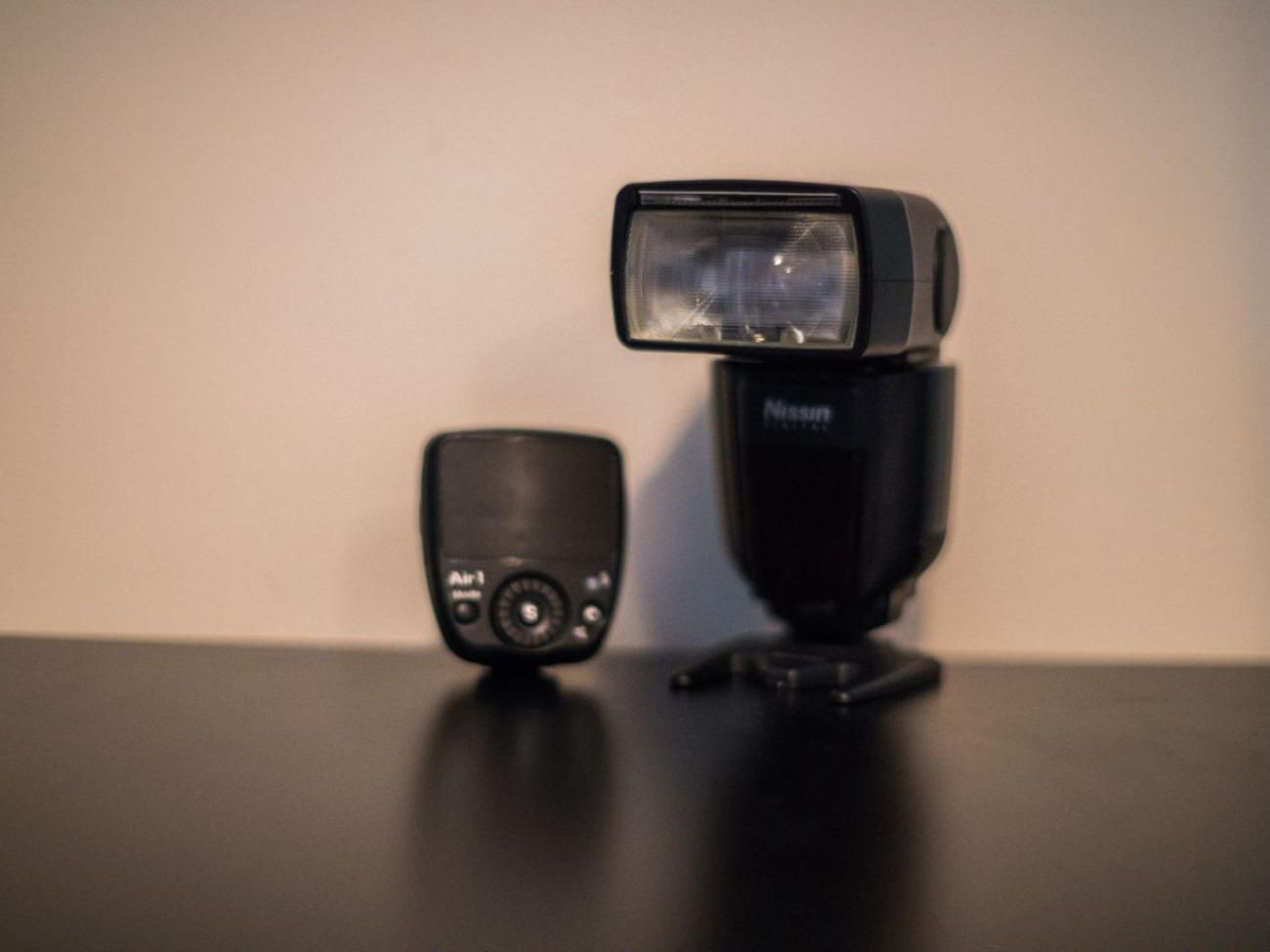 Nissin di700a with air commander sony a and e mount + adapter.