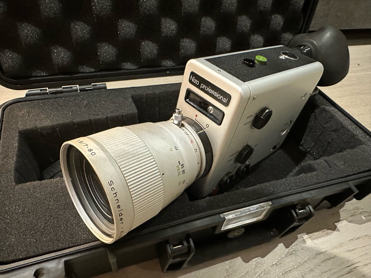 Nizo professional super 8mm film movie camera