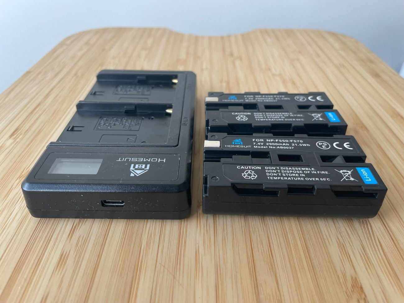 Np-f batteries and dual charger kit