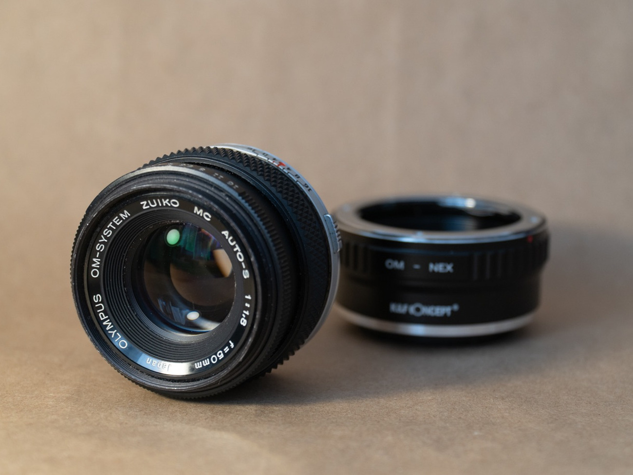Olympus 50mm f/1.8 om zuiko + sony e mount adapter