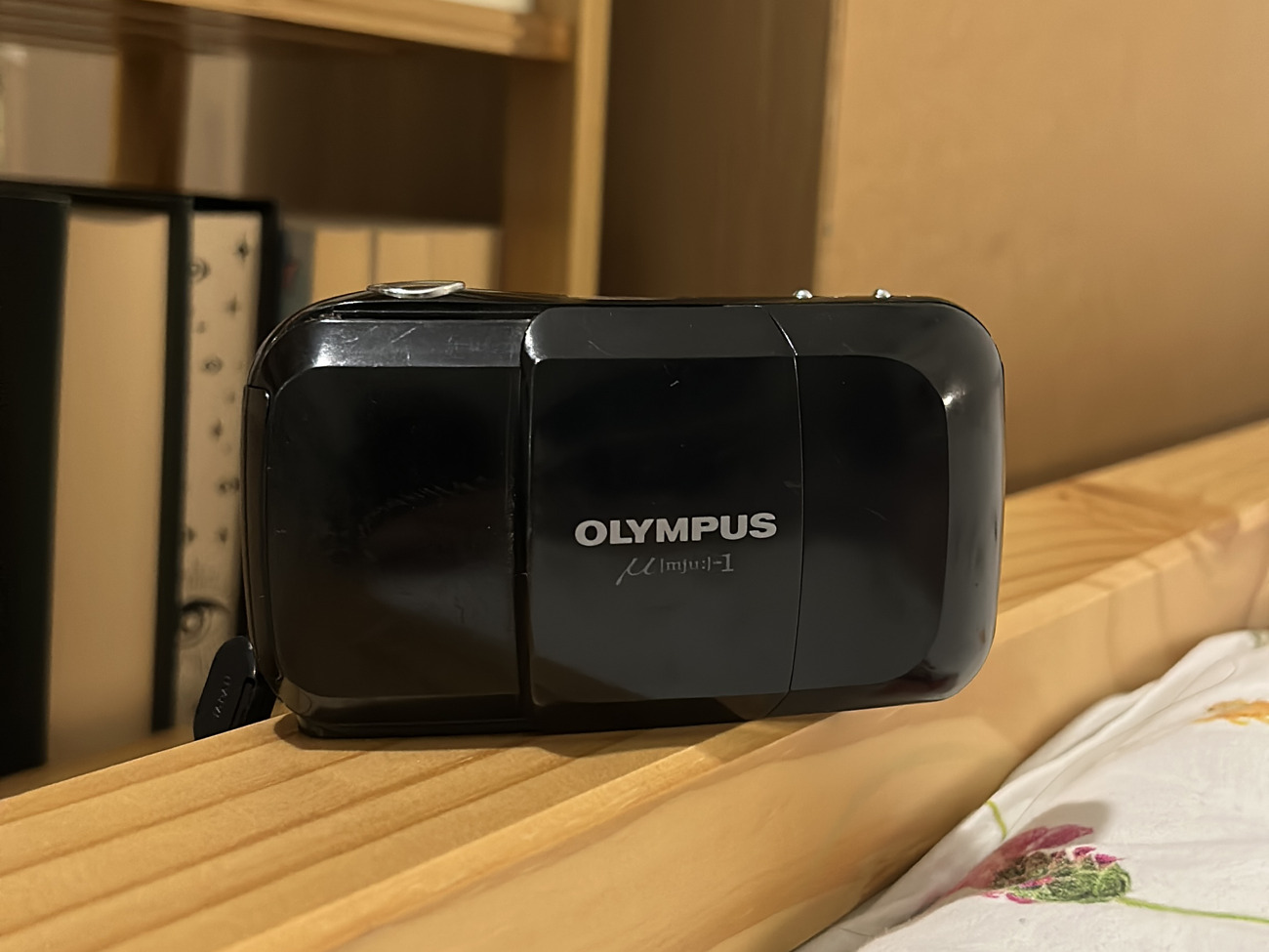 Olympus mju-1 point and shoot 35mm film camera 