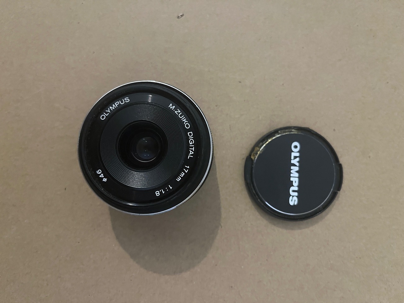 Olympus m.zuiko digital 17 mm f1.8 lens
