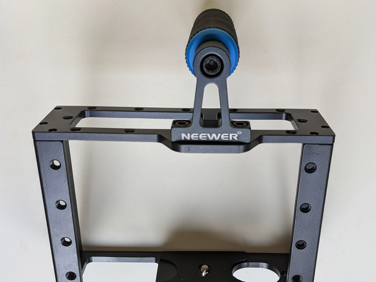 One hand camera mount stabilizer 
