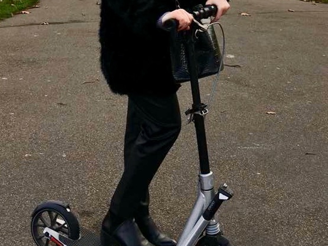 Oxelo 6 town adult scooter