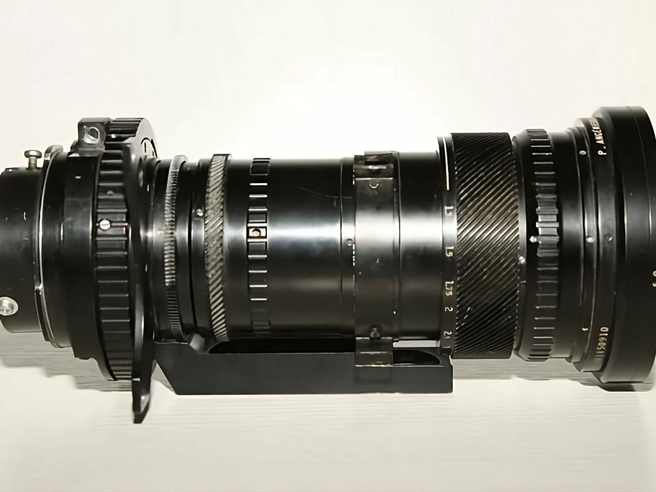 P. angenieux 9.5-142mm f/1.8  pl mount 