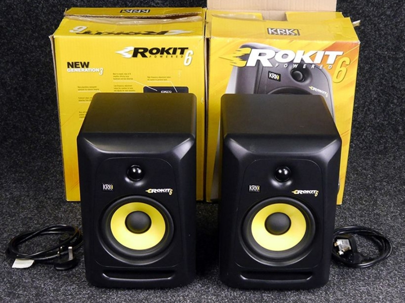 Pair of krk rokkit 6 g3 with scarlet 2i2 audio interface