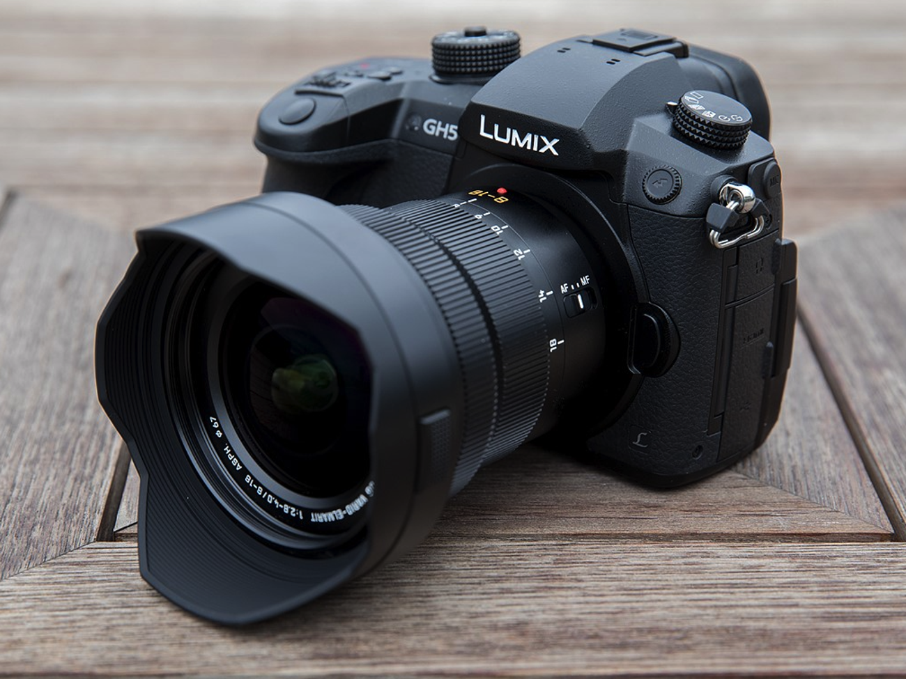 Panasonic gh5 (v-log) with leica 8-18mm lens