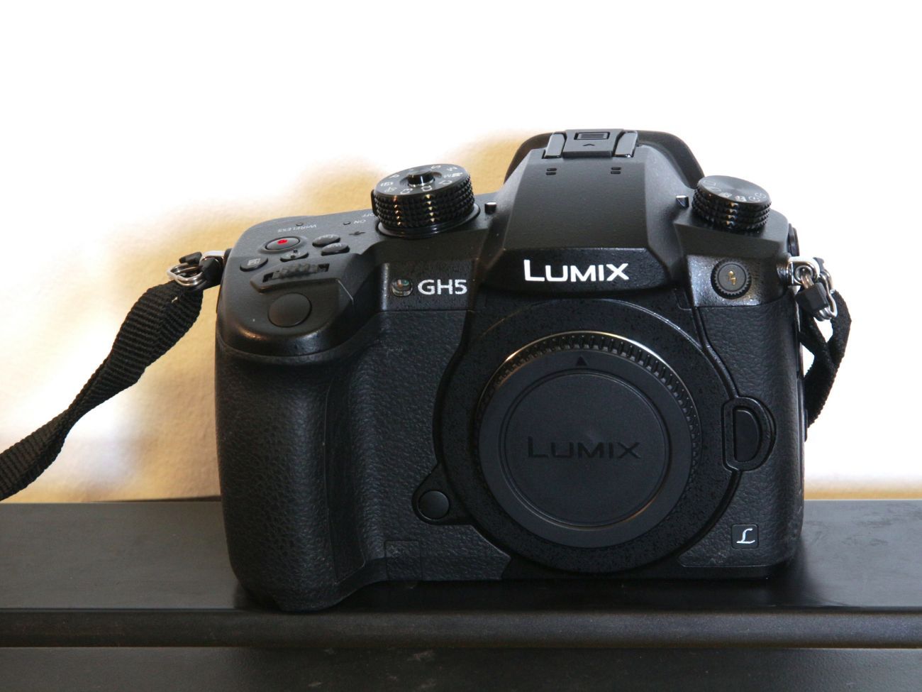 Panasonic gh5 with v-log installed