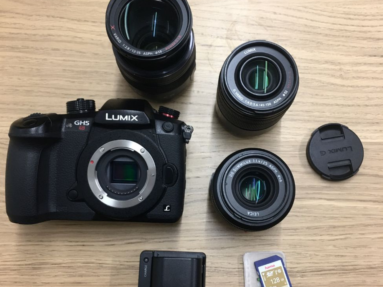 Panasonic gh5s with 4 lense - body, 3 battery, 128 gb memory