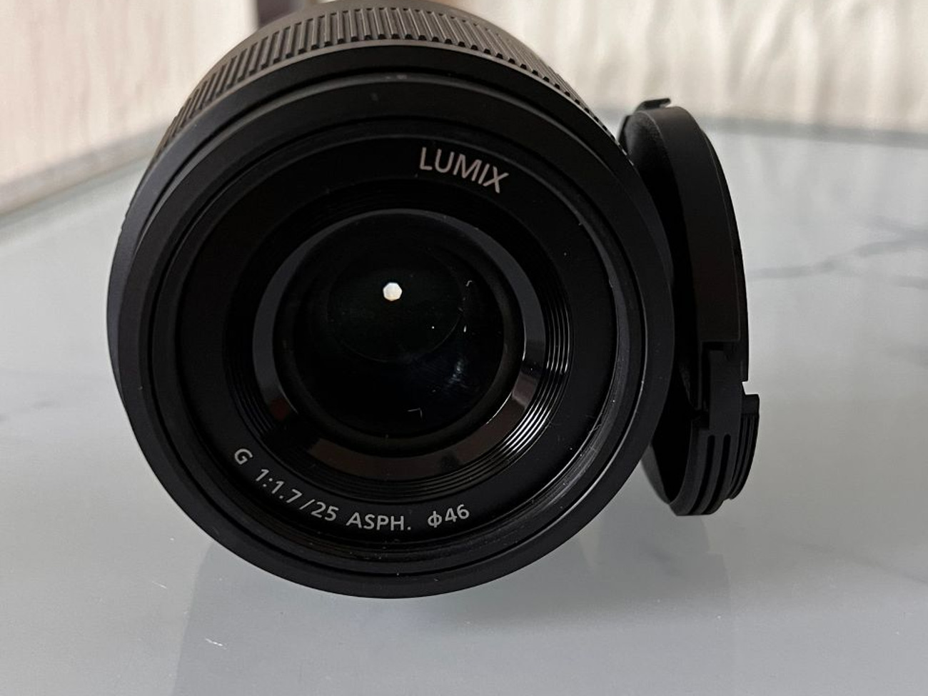 Panasonic lumix 25mm f/1.7 lens 