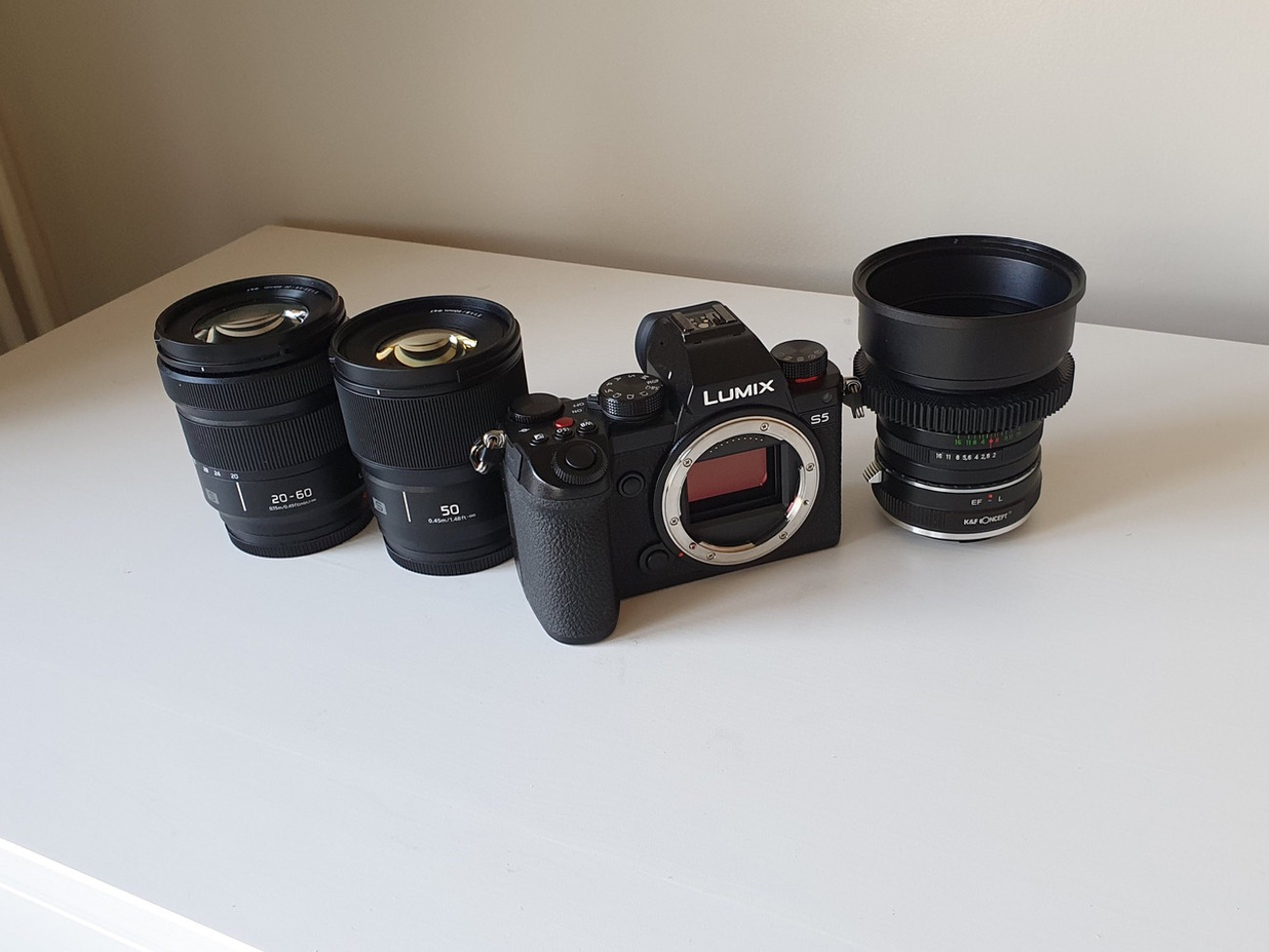 Panasonic lumix s5 + 3 lens bundle